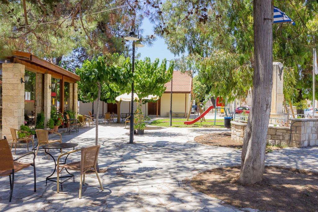 Rustic Village Retreat Amargeti Exterior foto